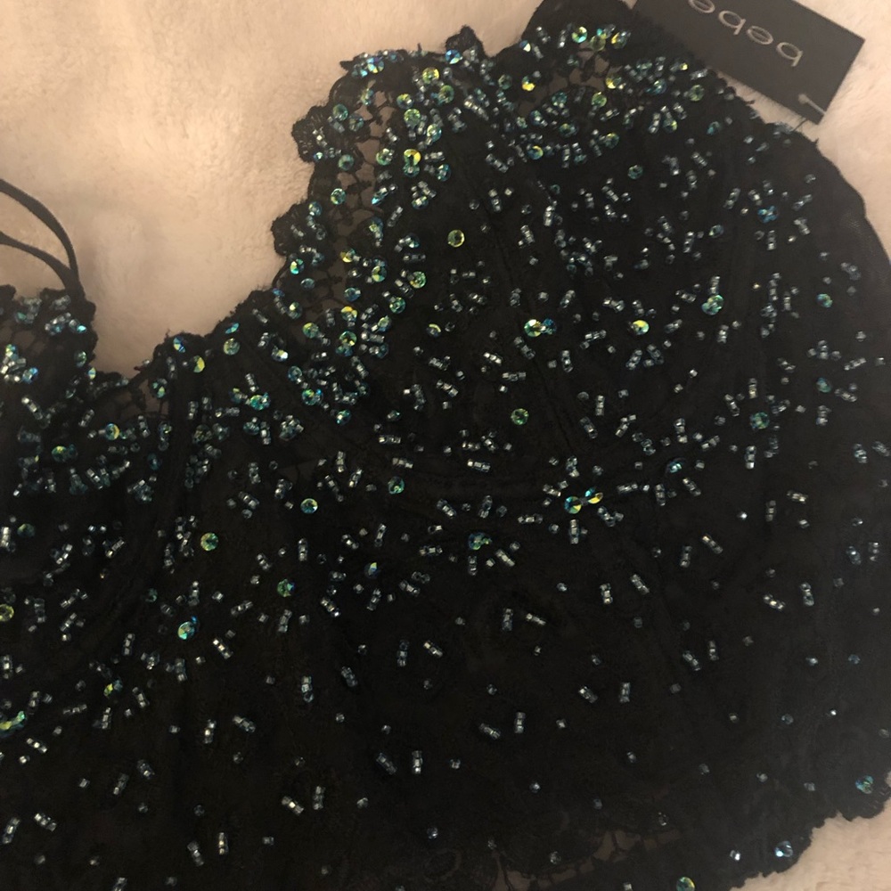 Sequence Bustier